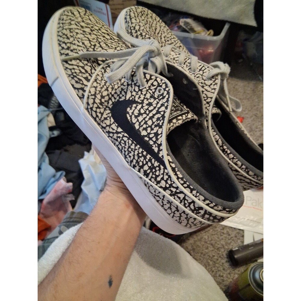Nike Janoski Men's Elephant Print Size 11 Black White